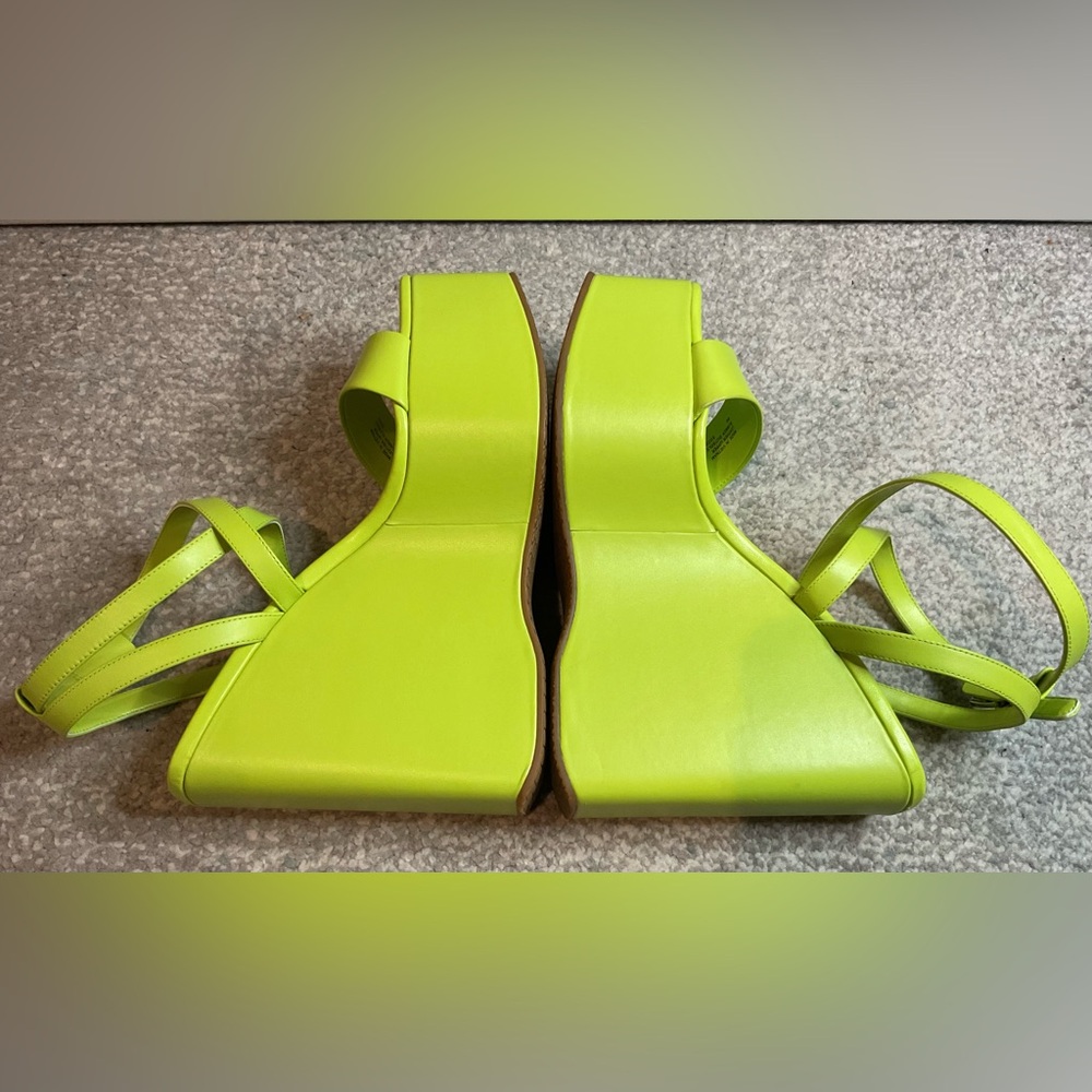 Michael Kors Paola Leather Wedge Sandals in Bright Limeade - 8M (NIB) - Picture 11 of 16